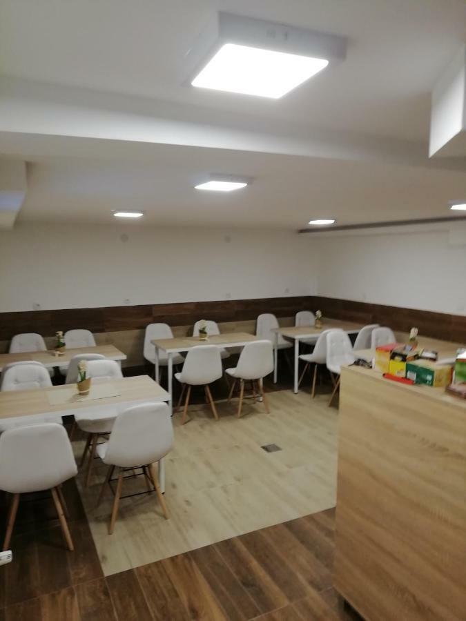 Accommodation Elegance Nis Exterior foto