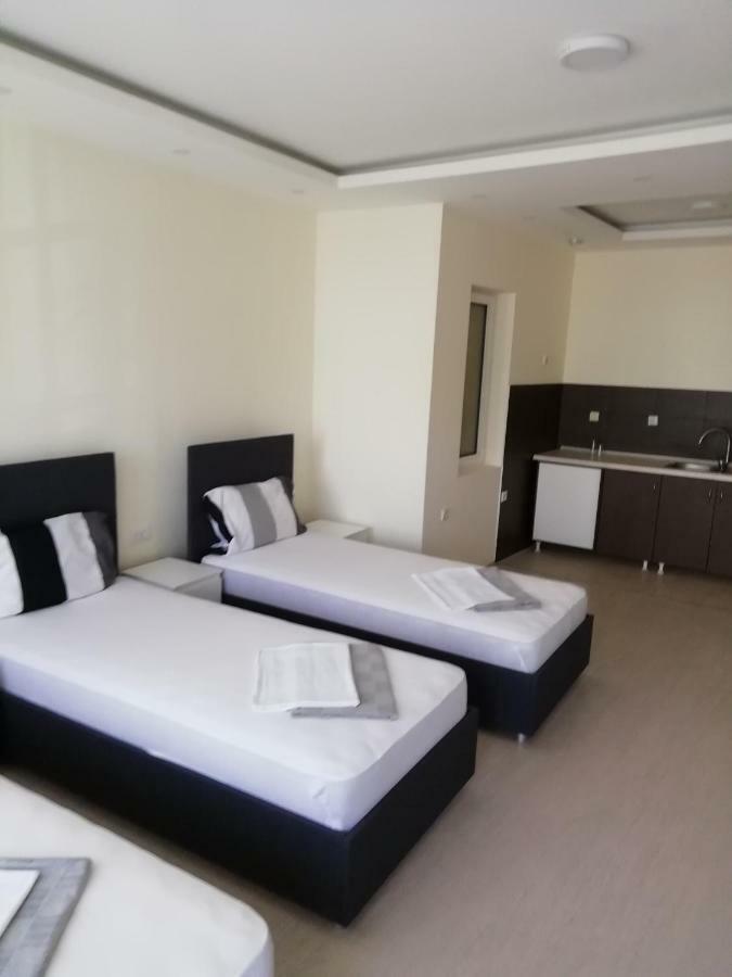Accommodation Elegance Nis Exterior foto